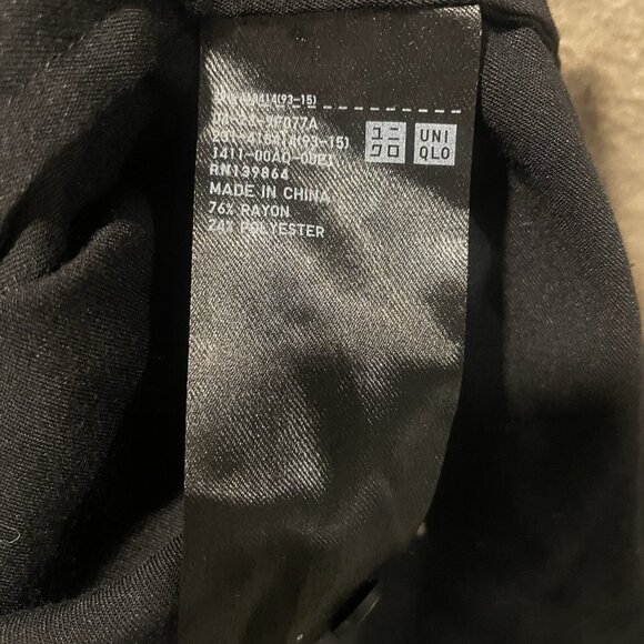 Uniqlo Shirt Womens Medium Black Tunic Vneck Long Sleeve Relaxed Modest Basic - Picture 4 of 6